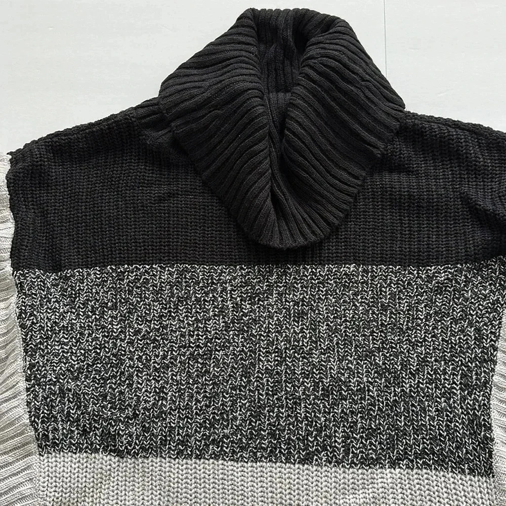 Alya Black And Grey Sweater Sz S/M View 2